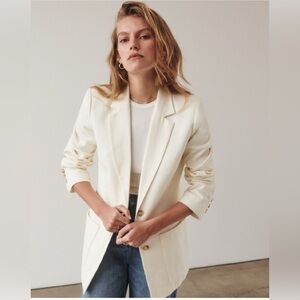 7 for All Mankind Tailored Blazer in Bone